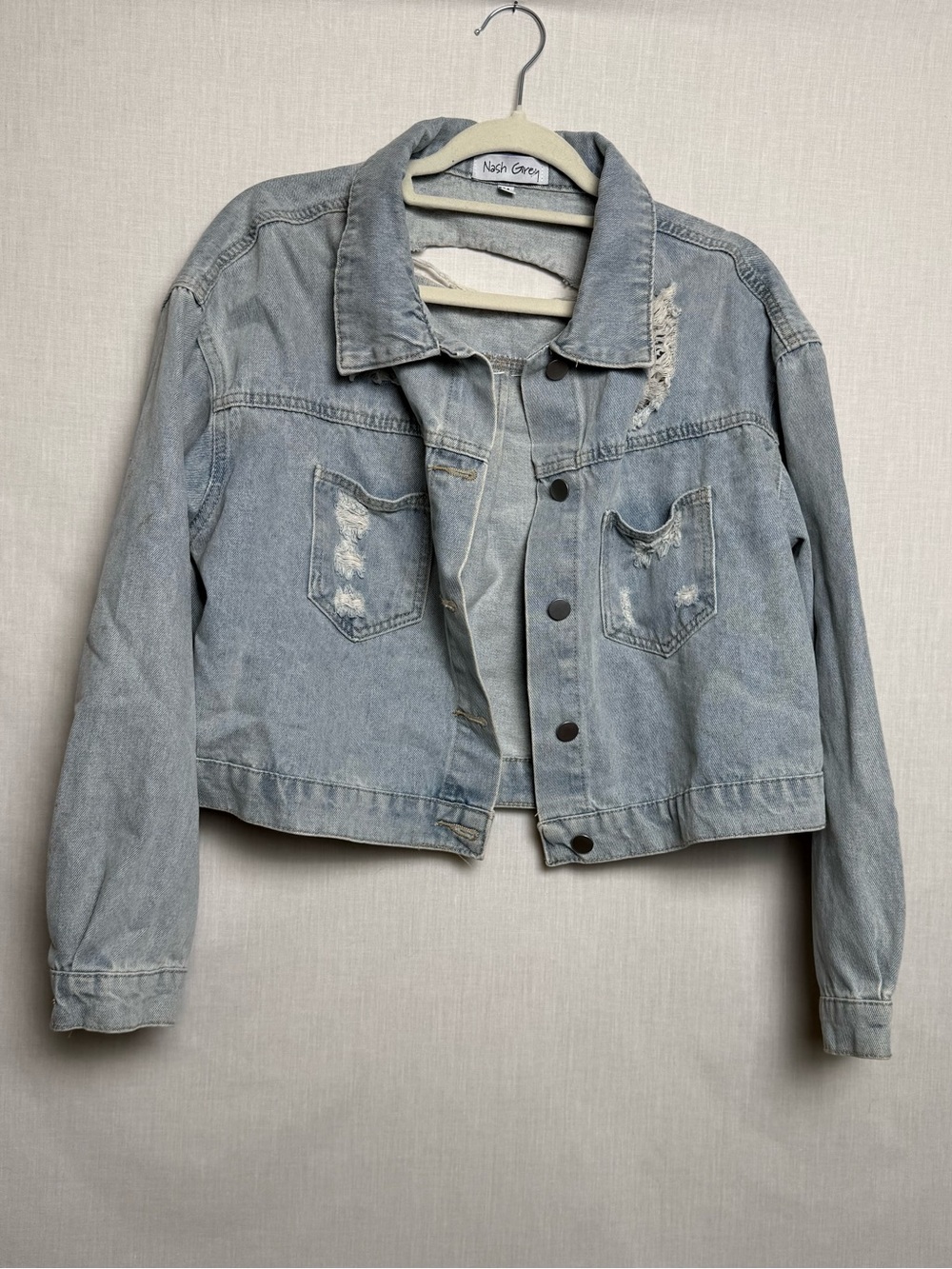 Nash Grey Womens M Distressed Denim Jacket Rhinestone Fringe Cropped Light Wash